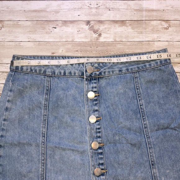 “Refuge” brand, Button-front, seamed denim mini skirt -juniors size L - Picture 14 of 15